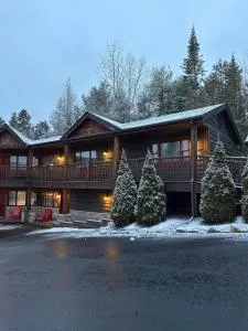 Lake Placid Inn: Residences - Paul Smiths