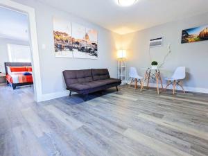 Elegant 1 Bed Montrose - Rome @The Italian Plaza