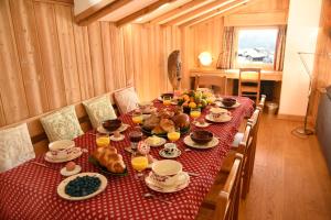 B L A C K B I R D V E R B I E R Trés rare et exclusif penthouse de 160 m2