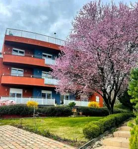 RoseHill Garden Family Villa with a Great Budapest View - Telki