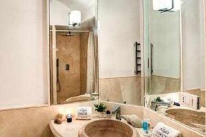 GOCCE VILLAS - Villa Bouganvillea Superb Capri Villa with Views