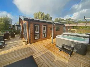 Pine Lake View - Warton