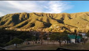 Utopía - Cabaña de Montaña