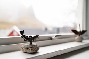 Cozy House By The Fjord In The Heart Of Lofoten