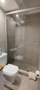 Cómoda Casita reciclada con patioparrilla