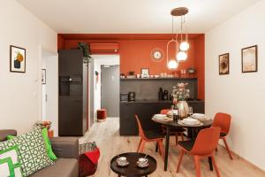 Chill in Oriental Splendour