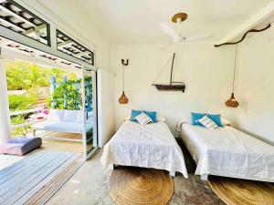 La Bocana Palm House