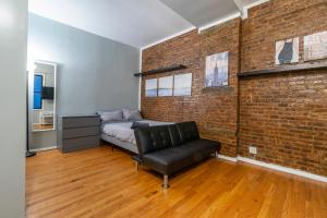 Queen Studio room in The Upper East Side Monthly Rentals Apartments