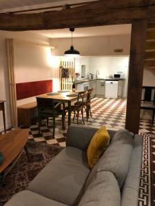 Maisons de vacances L'Echoppe en ville : photos des chambres