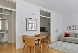 Alfama Confortable Apartment near Cathedral