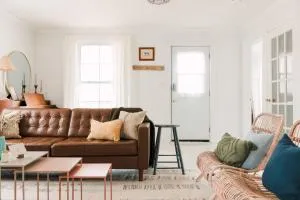 Town & Trail - Walkable Wellington Charmer - 贝尔维尔