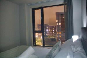 AP - Luxury 2Bed Apt On BroadSt