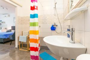 Apartments with parking space Split - 14051