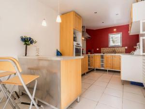 Maisons de vacances Gite charmant a Guerande: 3 ch., jardin clos, proche plages et commerces, parking prive, wifi inclus - FR-1-306-1259 : photos des chambres