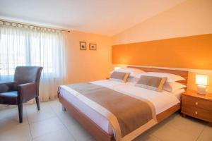 Apartments by the sea Vantacici, Krk - 21699