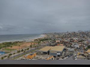 Excelente apartamento 02 quartos frente ao mar