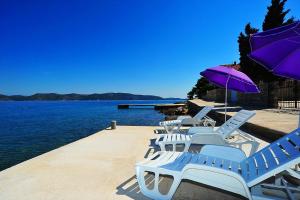 Family friendly seaside apartments Iz, Iz - 22025