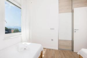 Apartments by the sea Vantacici, Krk - 21704