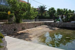 Apartments by the sea Barbat, Rab - 22054 