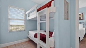 Laketown Wharf #1025