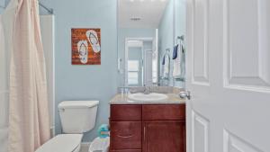 Laketown Wharf #1025