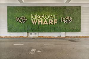 Laketown Wharf #1025