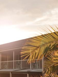 Holiday Lodge Motor Inn