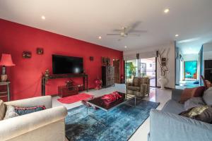 Unique Designer Art Villa Salika, 3BR & Private Pool, near Rawai and Naiharn Beachs