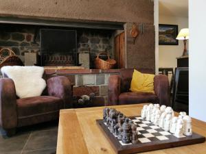 B&B / Chambres d'hotes Guestroom Saint-Privat-d-Allier, 1 piece, 2 personnes - FR-1-582-402 : photos des chambres