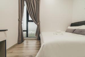 Midvalley JB Mosaic Southkey Modern Sence 3BR 8pax by Our Stay
