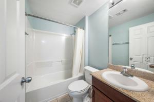 Laketown Wharf #0201