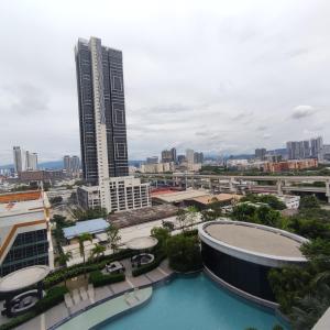 TRION studio 4 PAX tenseven