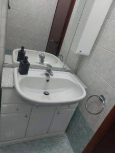 Camera singola nel verde vicino alla metro