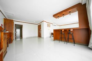 Pursat Riverside Hotel & Spa