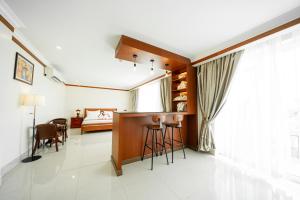 Pursat Riverside Hotel & Spa