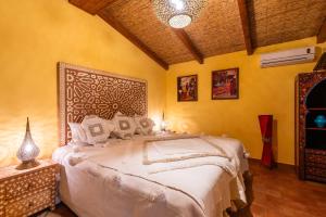 Riad Serpa Galé - Luxury, private pool, AC, wifi, 5 min from the beach