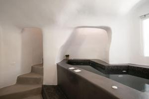 Belantza Cave House with jacuzzi