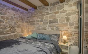 Old Center Cozy Room