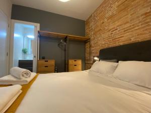 Cosy Urban Oasis 1BD in Poble Sec By MyRentalHost