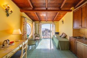 Mendolia Beach Hotel