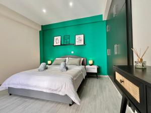 Green House near Athens Center