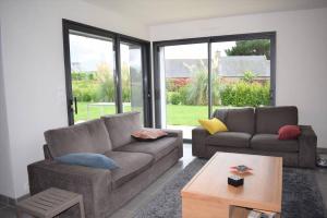 Superbe villa avec WIFI à 300m dune plage de sable fin à lILE GRANDE - Ref 296