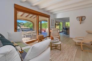 Lomas Verdes by Aguilarent