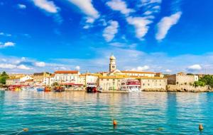 Modern villa with pool, sea view, near the sea and the beach - by Traveler tourist agency Krk ID 2168