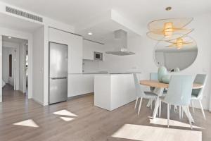 Beautiful Penthouse with Large Terrace