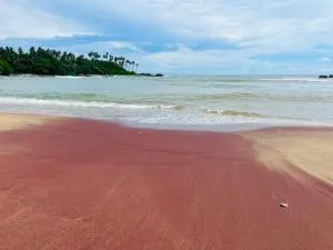 Sun Beach - Unakuruwa