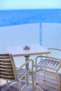 Hotels Hotel Saint Christophe : Chambre Double Supérieure - Vue Partielle sur Mer