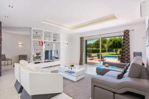 Villa Sandra by Villa Plus