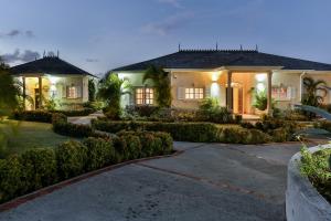 Cayman Villa - Contemporary 3 bedroom Villa with Stunning Ocean Views villa