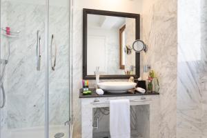 King Room with Partial Sea View room in Ortea Luxury Palace